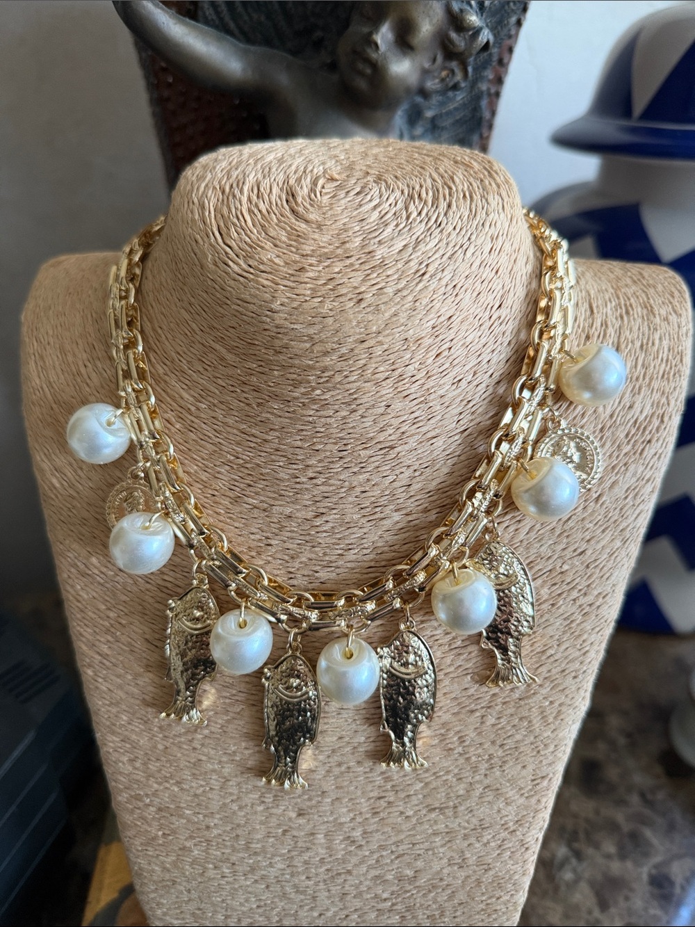 Gold Chain Necklace with Pearls gold fish coins of the queen adjustable